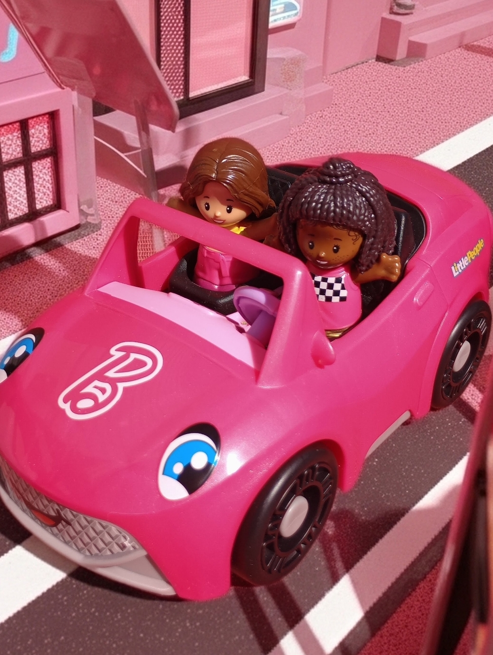 Fisher-Price Little People Barbie 🩷 Car with 2 Figures
